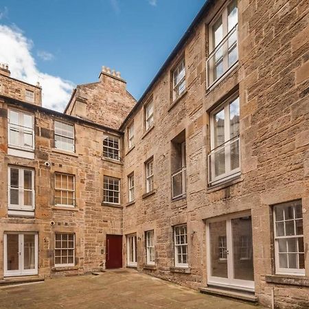 Bright And Stylish Apartment - Old Town Edinburgh Bagian luar foto