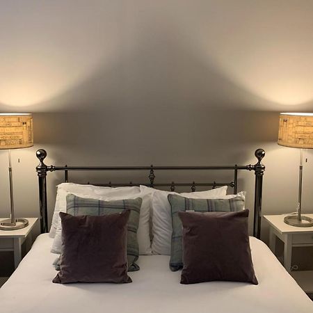 Bright And Stylish Apartment - Old Town Edinburgh Bagian luar foto
