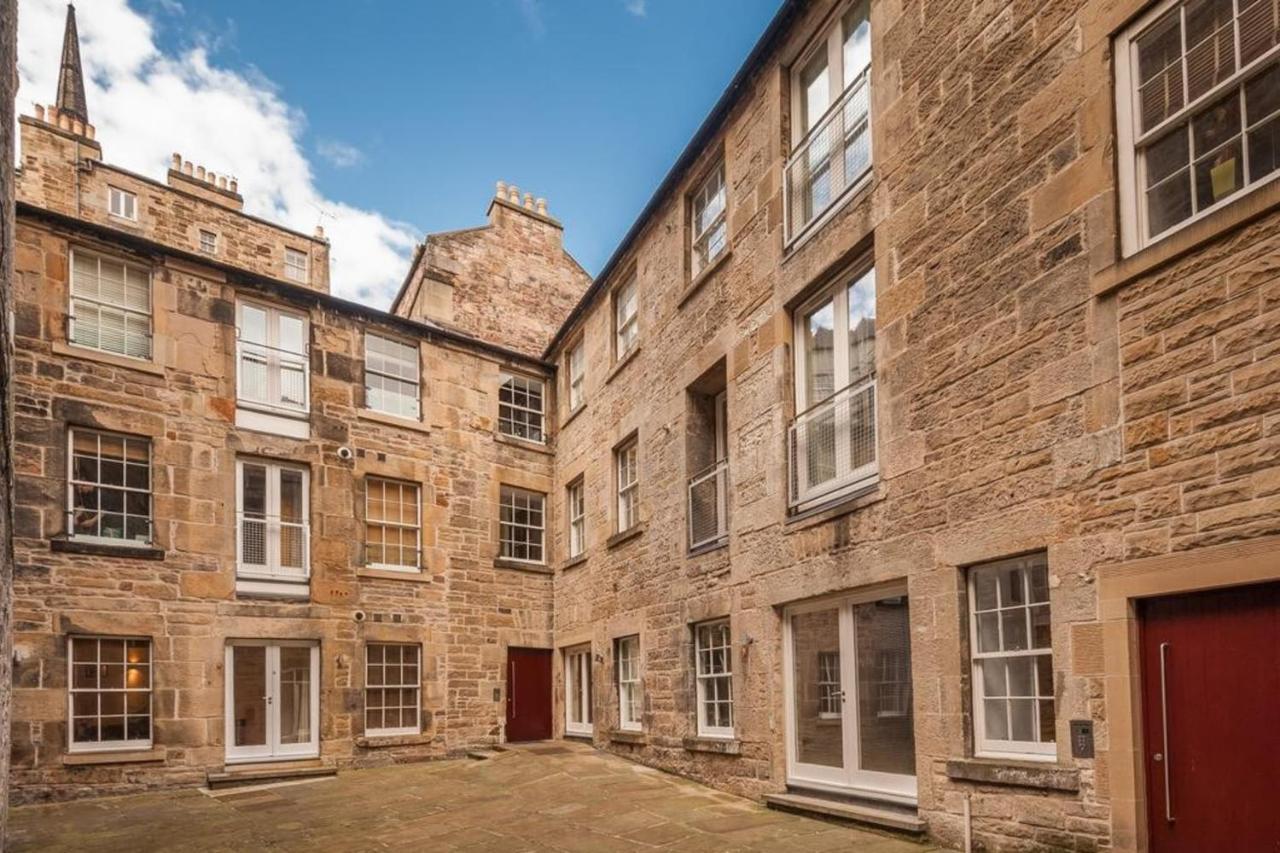 Bright And Stylish Apartment - Old Town Edinburgh Bagian luar foto