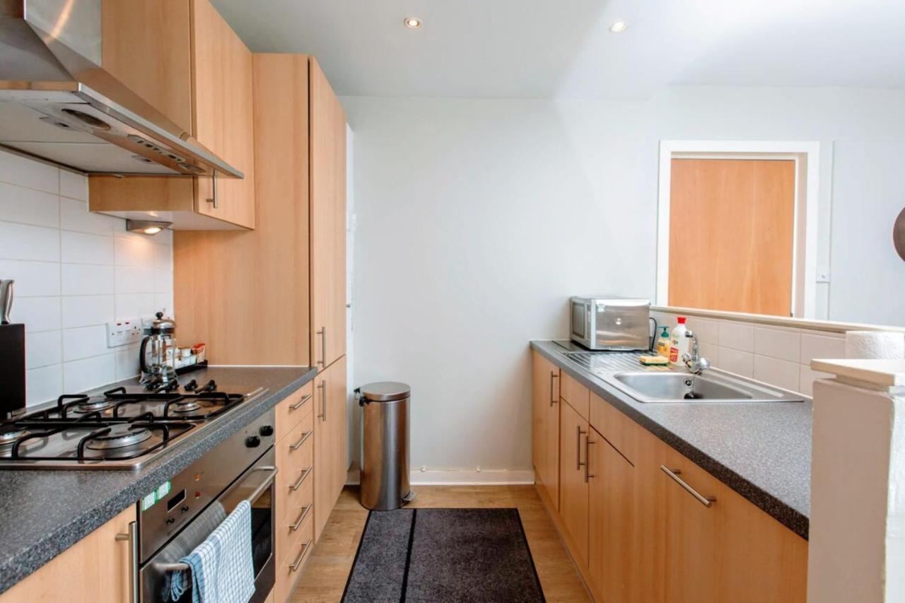 Bright And Stylish Apartment - Old Town Edinburgh Bagian luar foto